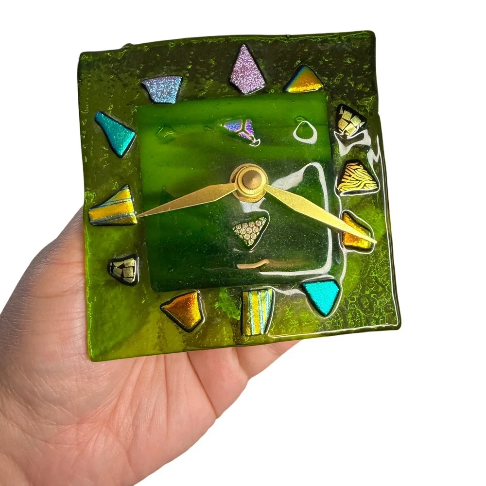 Artisan Fused Glass Wall Clock Green Dichroic Multi-Color Square *does not work*